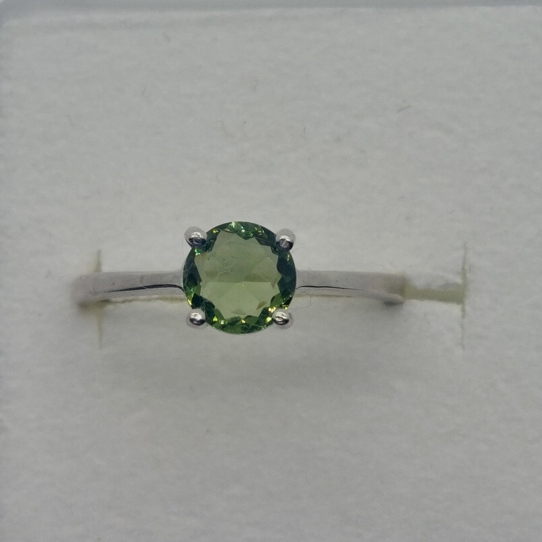 Ring Moldavite 7mm Round