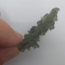 Load image into Gallery viewer, Besednice Jezkovna Moldavite 4.84gr 24.20ct Collector Grade  Certificate of Authenticity
