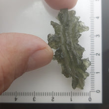 Load image into Gallery viewer, Besednice Jezkovna Moldavite 4.84gr 24.20ct Collector Grade  Certificate of Authenticity
