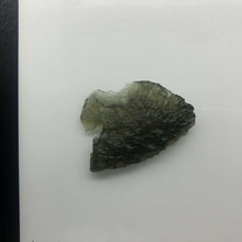 Load image into Gallery viewer, Moldavite Crystal  - 7.86gr/39.30ct - Collector Piece - Besednice Stoh locality
