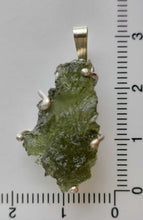 Load image into Gallery viewer, Besednice Moldavite Pendant 925 silver 14.0ct with Certificate of Authenticity
