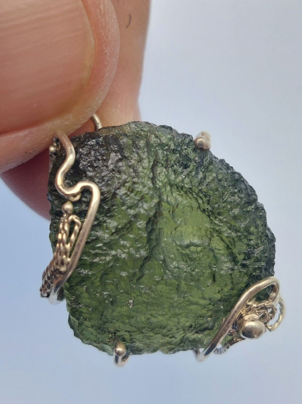 Moldavite pendant 925 silver 33ct prong set w/certificate of authenticity