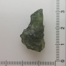 Load image into Gallery viewer, Moldavite 6 pcs Besednice regular grade 19.16grams certificate of authenticity
