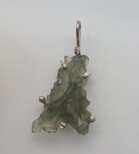 Load image into Gallery viewer, New England Hand Crafted Besednice Moldavite Pendant - 3.07gr/15.35ct - Sterling Silver Prong Set -
