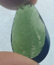 Load image into Gallery viewer, Moldavite cabachon polished/raw sides 4.17gr/20.85ct certificate of authenticity
