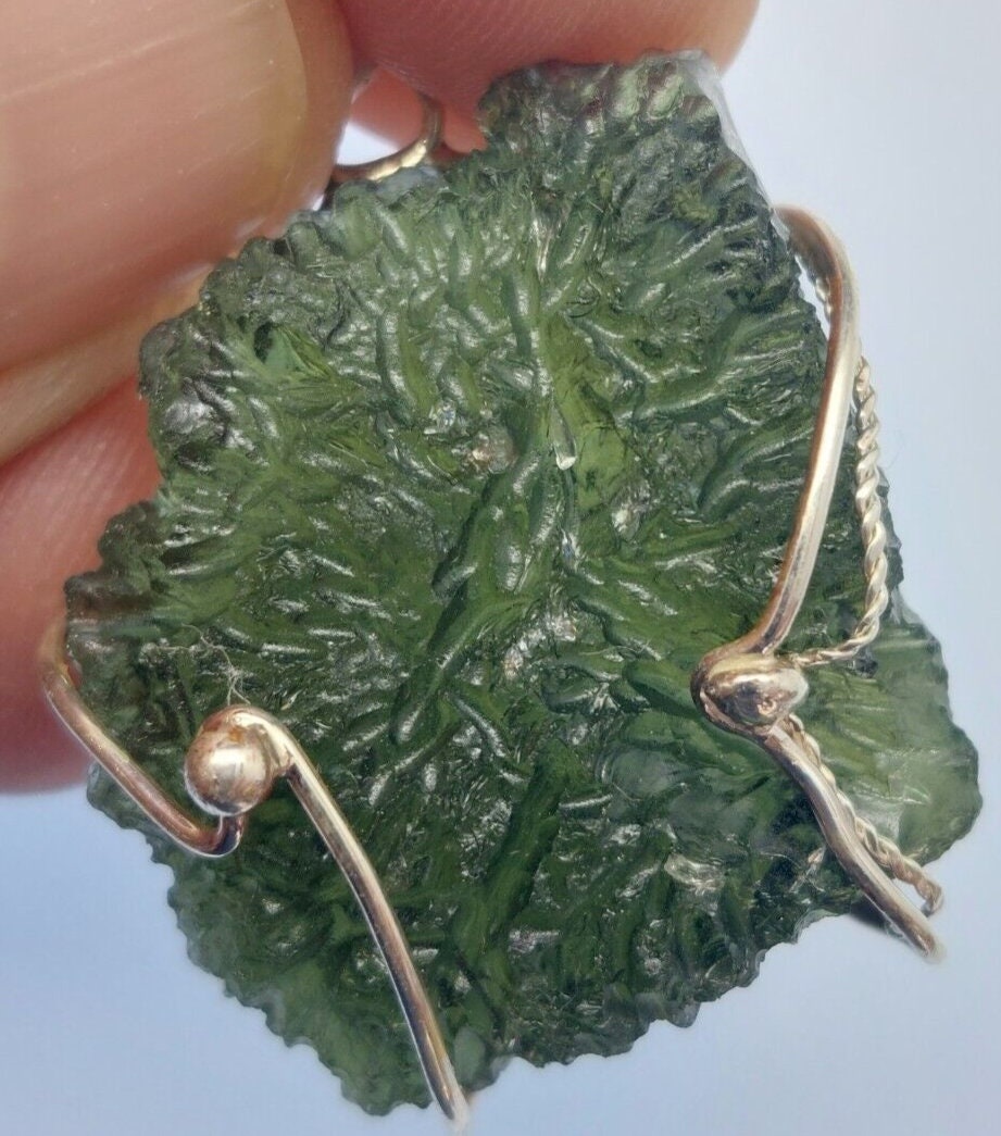 Moldavite pendant 925 silver 50ct prong set w/certificate of authenticity