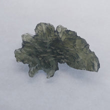 Load image into Gallery viewer, Moldavite 7.8gr/39.0ct Besednice Jezkovna with Certificate of Authenticity
