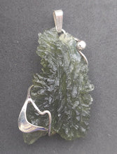 Load image into Gallery viewer, Besednice Hedgehog Moldavite Pendant 925 silver 7.05gr/35.25ct Certificate of Authenticity
