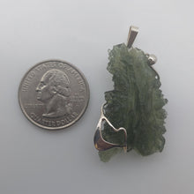 Load image into Gallery viewer, Besednice Hedgehog Moldavite Pendant 925 silver 7.05gr/35.25ct Certificate of Authenticity
