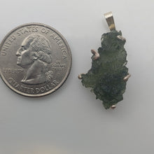 Load image into Gallery viewer, Besednice Moldavite Pendant 925 silver  14.25ct with Certificate of Authenticity
