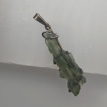 Load image into Gallery viewer, Besednice Moldavite Pendant 925 silver  9.35ct with Certificate of Authenticity
