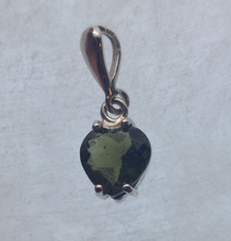 Load image into Gallery viewer, Moldavite Faceted 8mm Heart Pendant 925 Silver with Certificate of Authenticity
