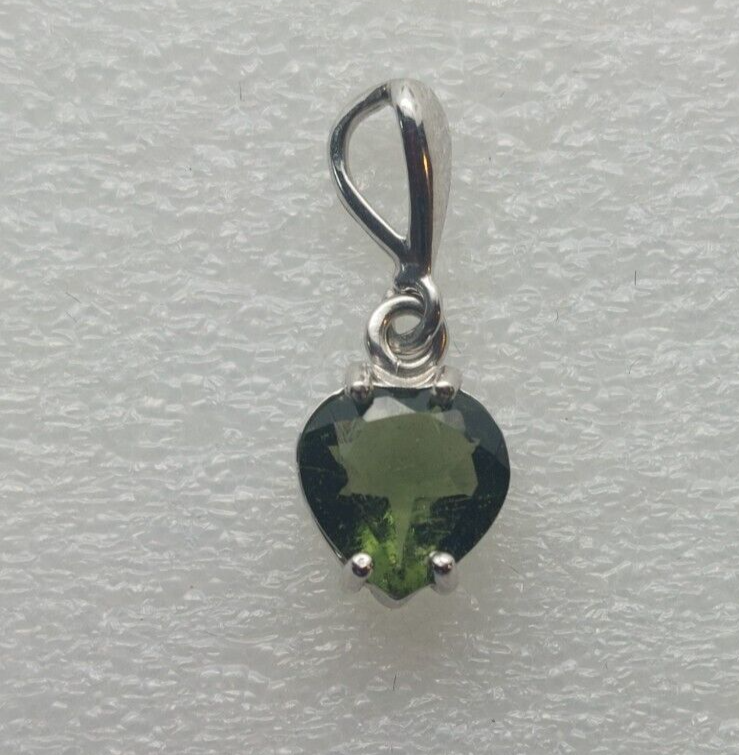 Moldavite Faceted 8mm Heart Pendant 925 Silver with Certificate of Authenticity